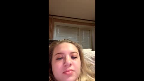 juliacrazy_ online show from February 2025 01:54:01 PM