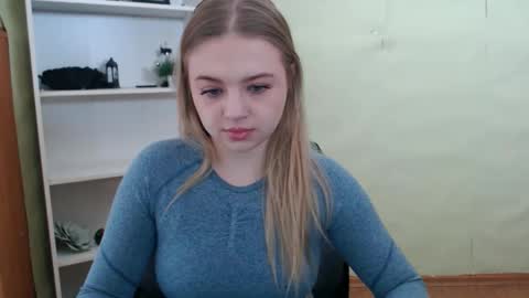 juliacrazy_ online show from February 2025 06:22:02 AM