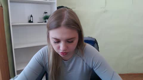 juliacrazy_ online show from February 2025 09:21:02 AM