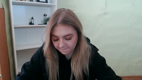 juliacrazy_ online show from February 2025 06:38:02 AM