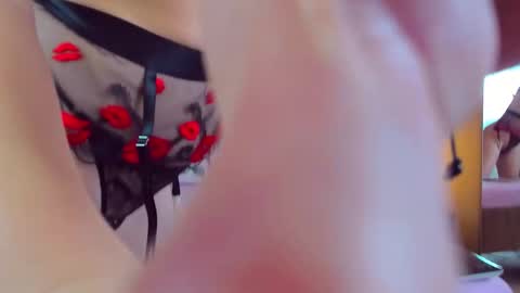 Snapshot of juliahaiee chatting on November 2025 07:34:02 PM juliahaiee online show from November 2025 07:34:02 PM