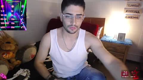 Snapshot of julian1225_ chatting on January 2025 01:53:02 AM Julian online show from January 2025 01:53:02 AM