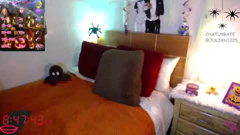 Snapshot of julian1225_ chatting on October 2025 01:46:02 AM Julian online show from October 2025 01:46:02 AM