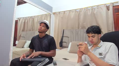 julian billy online show from December 2024 11:43:02 AM