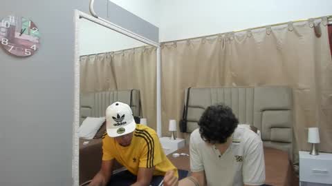 julian billy online show from February 2025 06:03:01 PM