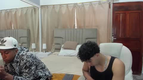 julian billy online show from March 2025 02:51:02 PM