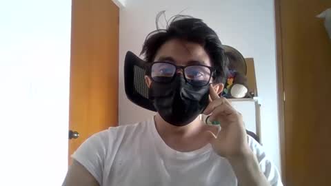 Julian Mora online show from February 2025 05:35:01 PM