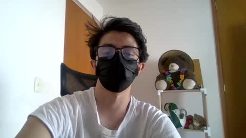 Julian Mora online show from February 2025 04:46:02 PM