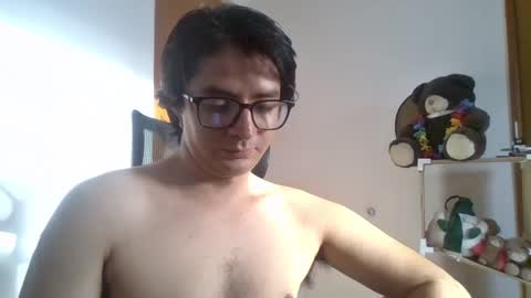 Julian Mora online show from September 2025 12:00:02 AM