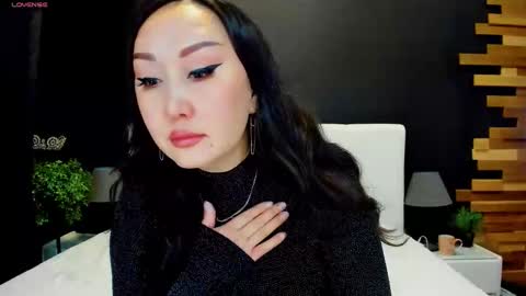 Julianna online show from October 2025 02:56:02 PM