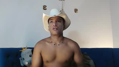 Juliann online show from October 2025 04:19:01 PM