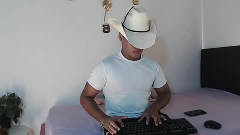 Juliann online show from October 2025 02:30:02 PM