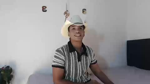 Juliann online show from October 2025 03:24:01 PM