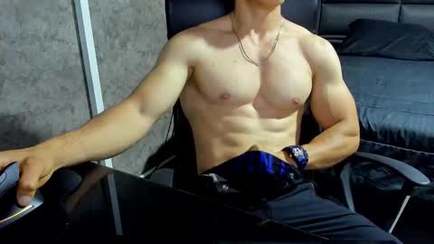 Snapshot of juliansexxx16 chatting on October 2025 09:32:01 AM Julian online show from October 2025 09:32:01 AM