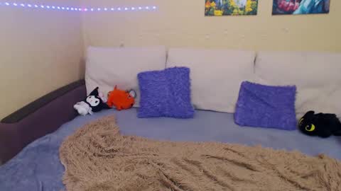 Jul online show from February 2025 06:10:02 PM