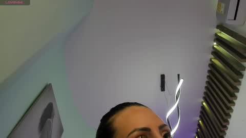 Julias online show from January 2025 04:45:01 AM