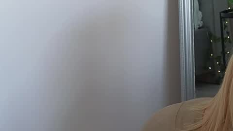 Julia online show from February 2025 01:46:01 PM