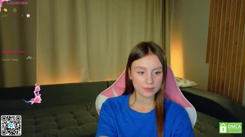 julieqt online show from November 2025 12:32:02 AM