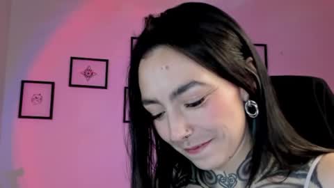juliet_sourire online show from December 2024 03:15:02 AM