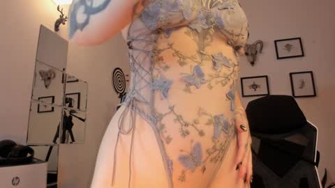 juliet_sourire online show from January 2025 03:16:01 AM
