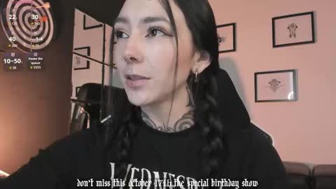 juliet_sourire online show from October 2025 02:04:02 PM