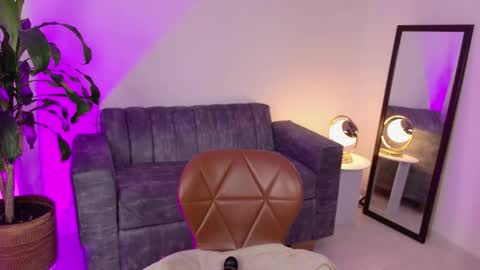 Julieta92  online show from October 2025 11:16:01 PM