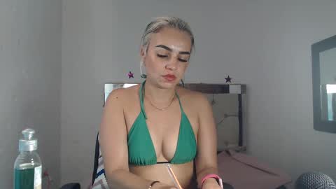 julieta__fox_ online show from January 2025 07:21:01 AM