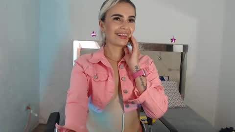 julieta__fox_ online show from February 2025 08:09:02 AM
