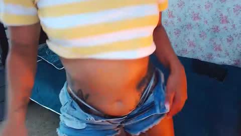 Snapshot of julieta_art1 chatting on January 2025 09:10:01 PM julieta art1 online show from January 2025 09:10:01 PM
