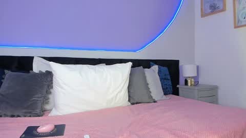 Julieta  online show from February 2025 11:54:01 AM