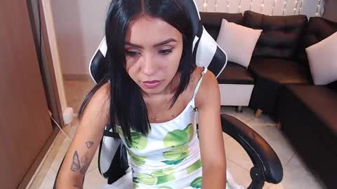 julieta_fn online show from February 2025 03:49:01 PM