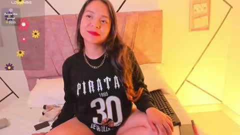 julieta_lein online show from October 2025 12:25:02 AM