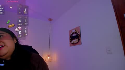 Julieta Mille online show from October 2025 12:03:02 PM