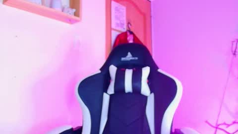 juli online show from October 2025 12:52:01 AM