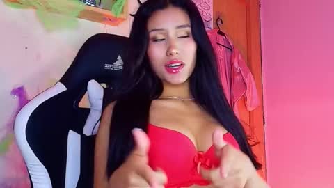 juli online show from October 2025 12:55:01 AM