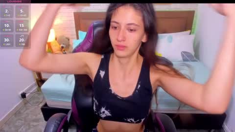 Julieth  online show from September 2025 01:57:02 PM