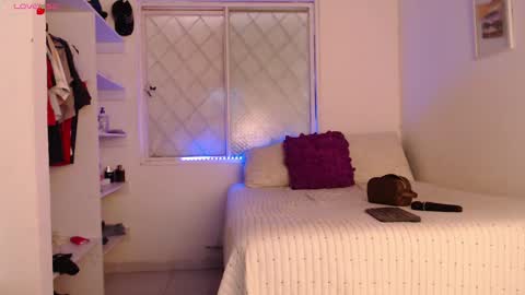 Julieta online show from October 2025 12:09:01 PM