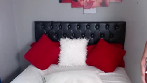 julietha fox online show from March 2025 08:32:02 AM