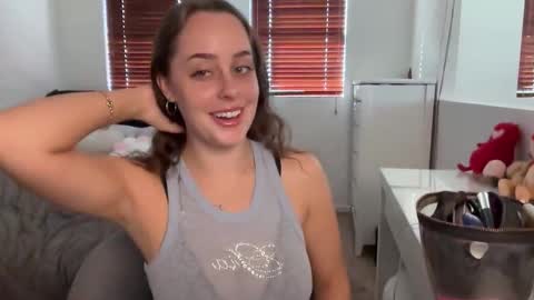 Juliet online show from November 2025 09:14:01 PM