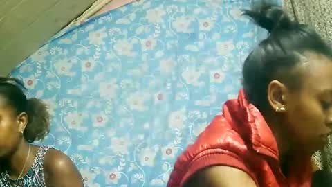 juliette9794 online show from September 2025 06:35:02 PM