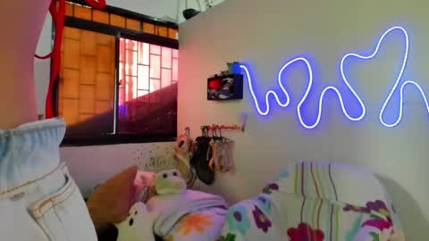 juliette online show from October 2025 03:12:01 PM