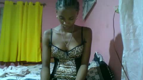 juliexexy online show from January 2025 07:42:01 PM