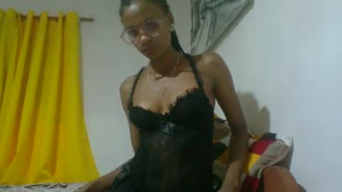 juliexexy online show from February 2025 07:27:01 PM