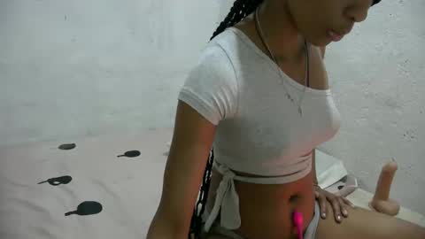 juliexexy online show from September 2025 06:11:02 PM