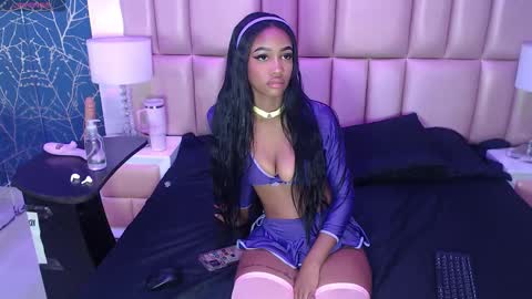 julitpink online show from October 2025 12:03:02 PM