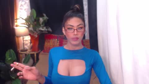 jullimiller online show from January 2025 01:41:02 PM