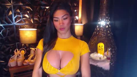 jullimiller online show from February 2025 05:39:02 PM