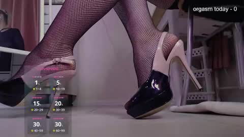 Julia online show from March 2025 05:14:02 AM