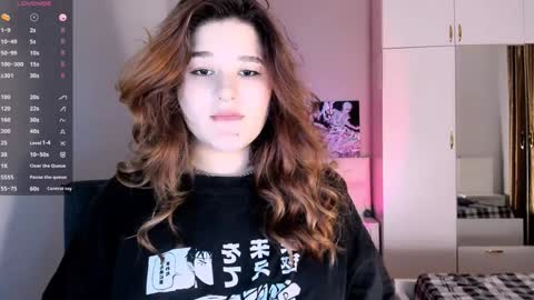 Julie online show from February 2025 03:59:02 PM