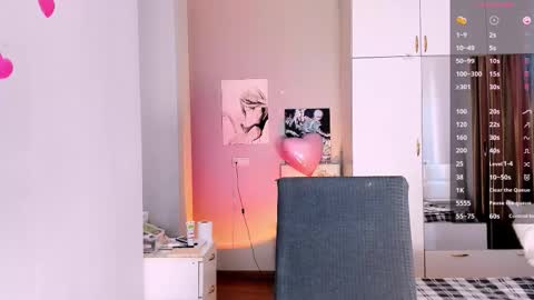 Julie online show from February 2025 12:48:01 PM